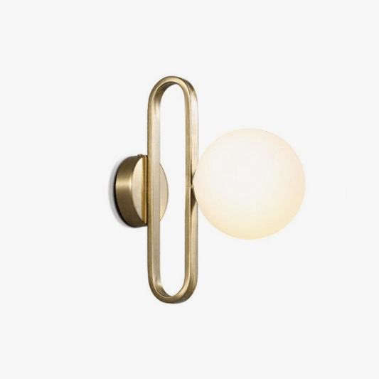 Designer wandlamp in goud metaal met Retro glazen bol