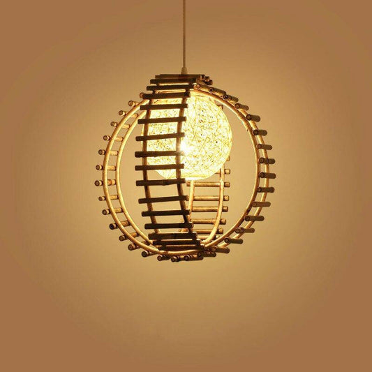 Scandinavische hanglamp van bamboe railbol