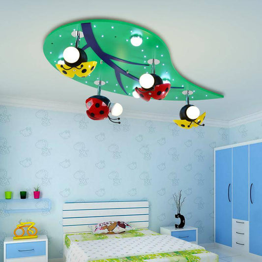 Bladvormige LED kinderplafondlamp met lieveheersbeestje